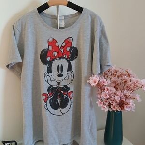 Minnie Mouse Graphic Tee - Gray with Red Bow